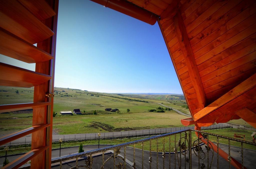 Pensiunea Kemsilvanum Fort Silvan Camar Exterior foto